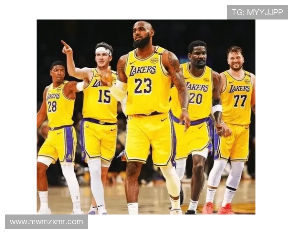 詹姆斯领衔湖人重组阵容 新赛季期待冲击总冠军再创辉煌