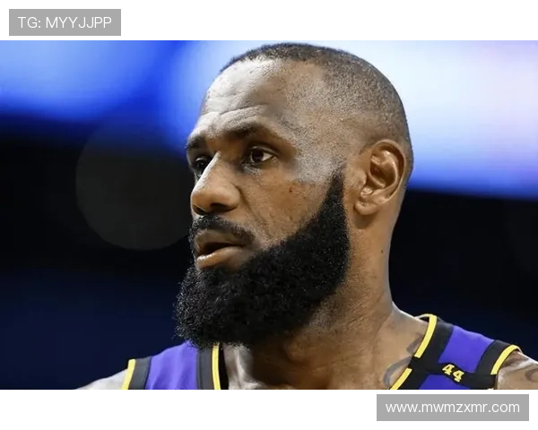 詹姆斯复出带领湖人击败勇士 新赛季争冠希望依旧强劲 詹姆斯复出带领湖人击败勇士 新赛季争冠希望依旧强劲